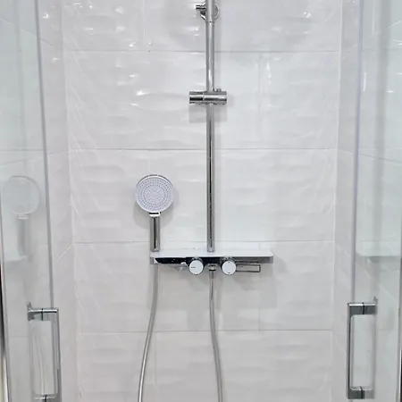 Le Moderne - Wifi - Near Train Station