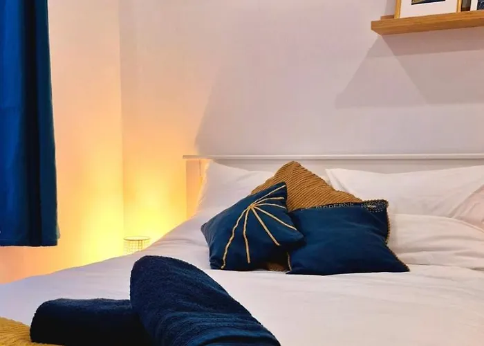 Apartament Le Moderne - Wifi - Near Train Station Reims